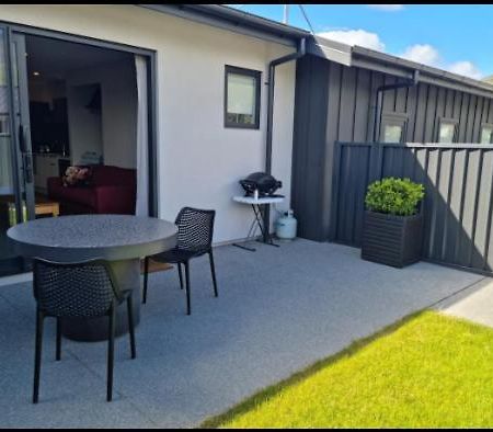 Guest House On Sapphire Wanaka Bagian luar foto