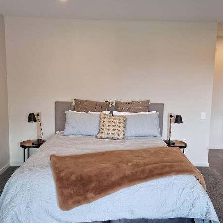 Guest House On Sapphire Wanaka Bagian luar foto